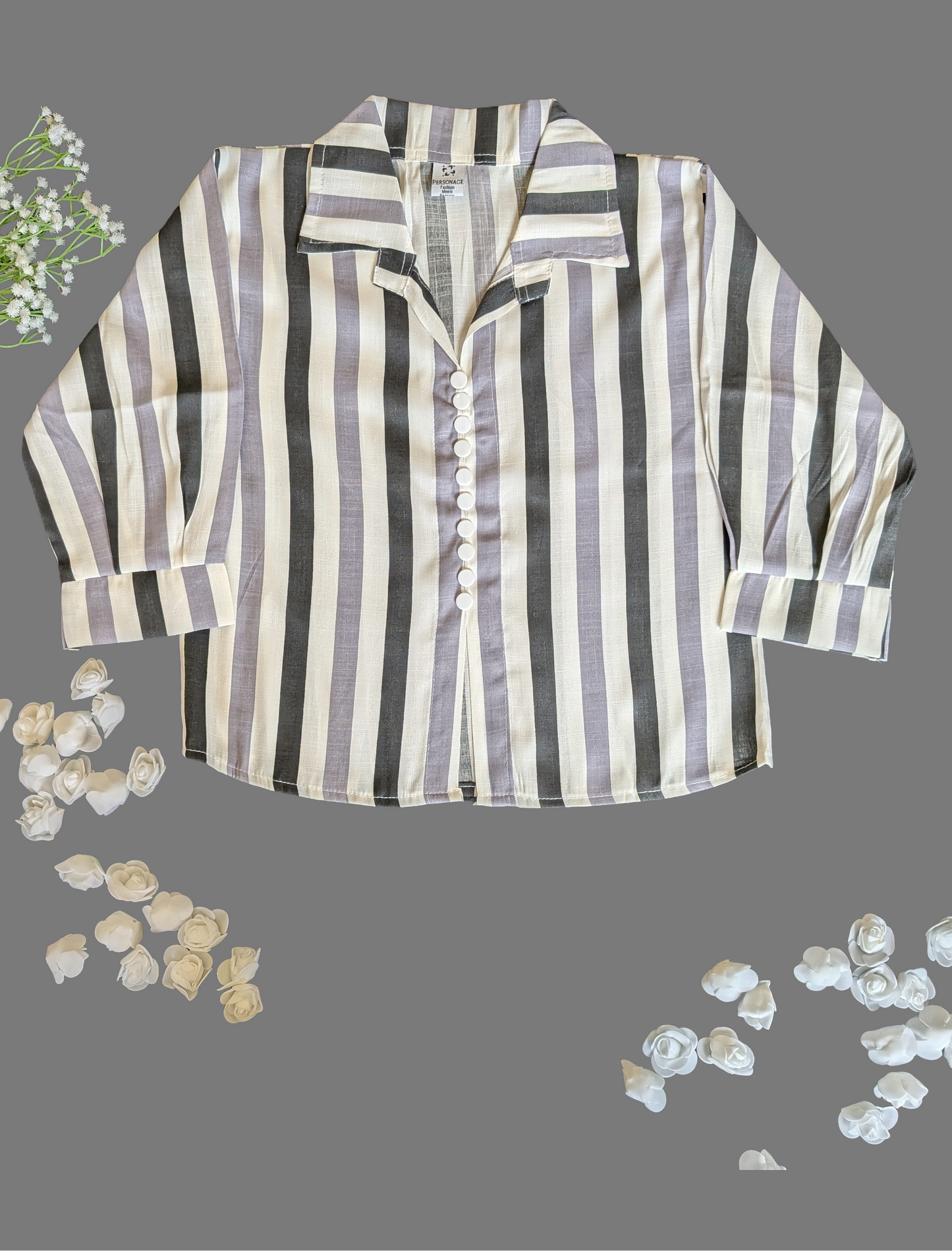 SHORT BLACK AND WHITE SHIRT