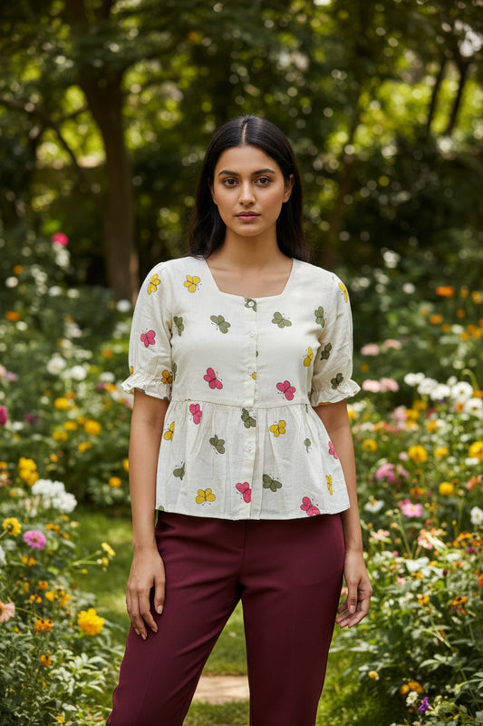 SHORT FRILL SLEEVES TOP