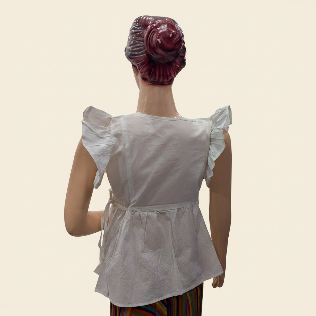 WHITE RUFFELE TOP