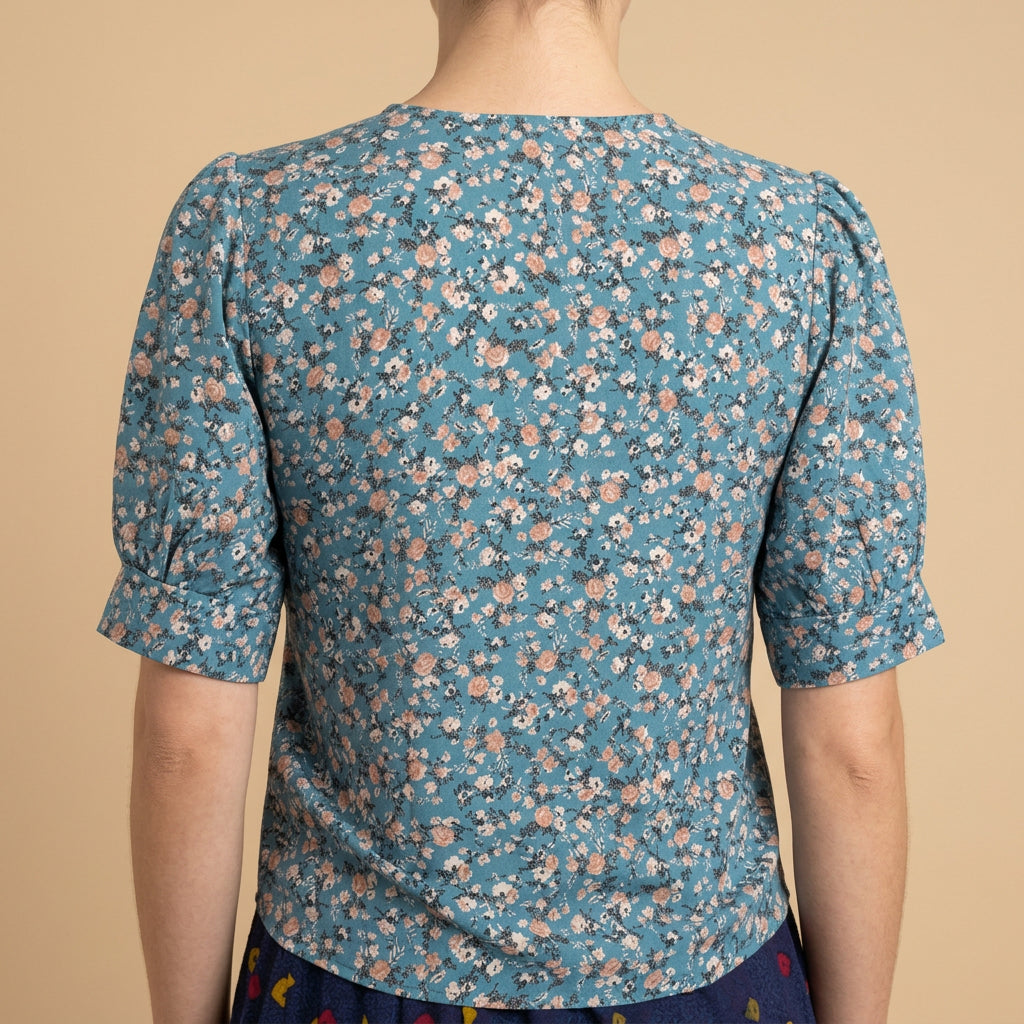 Peter Pan Collar Top-Blue