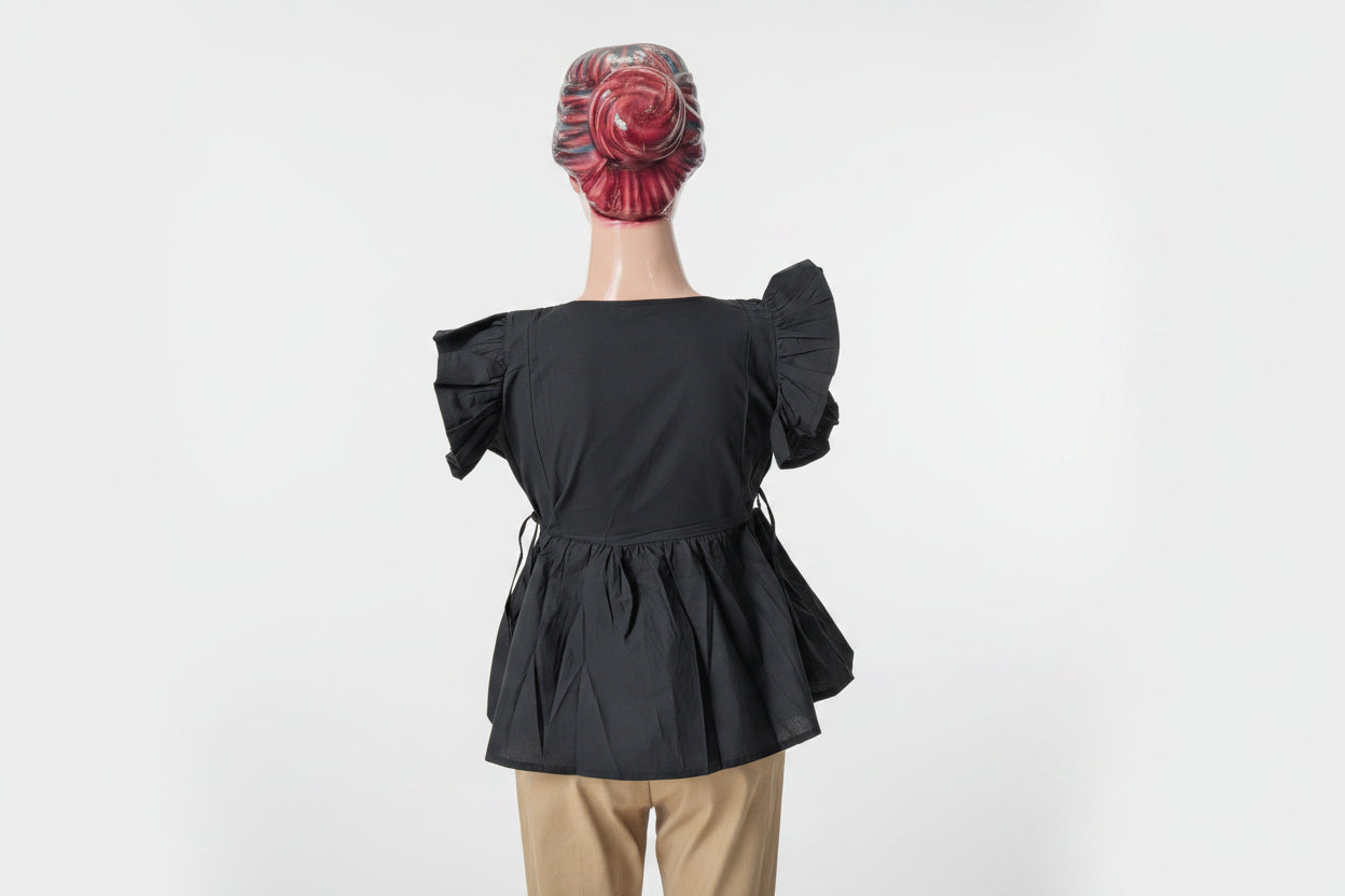 BLACK RUFFELE SLEEVES TOP
