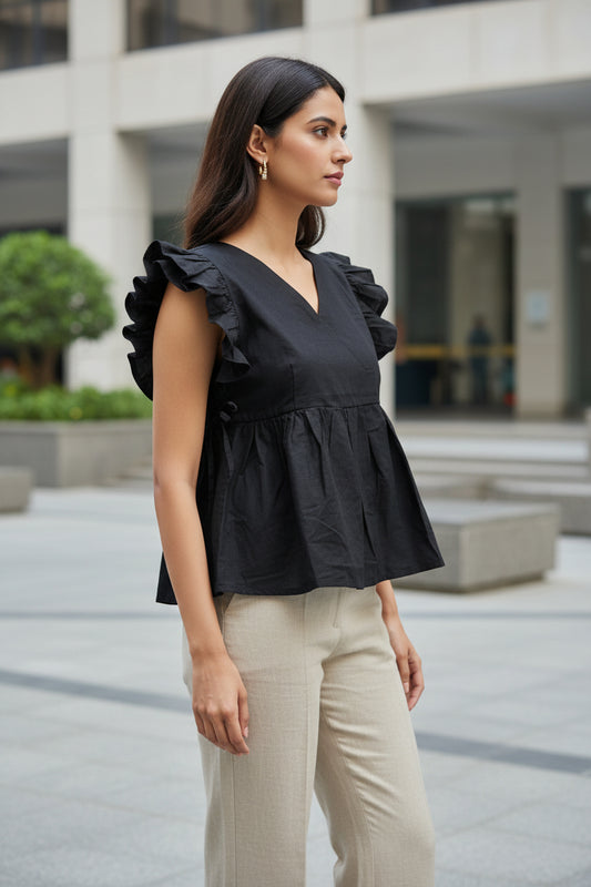 BLACK RUFFELE SLEEVES TOP